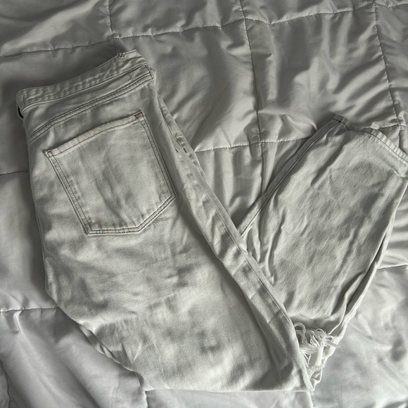 Super distressed forever 21 jeans - Picture 1 of 5